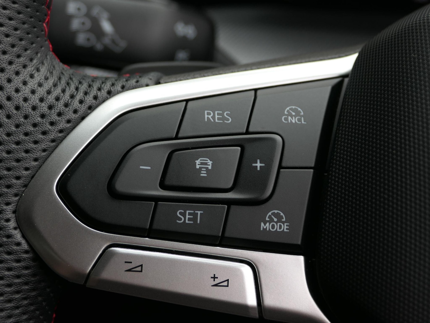 Used Volkswagen Golf 2025 for sale - 76360774: Photo 8