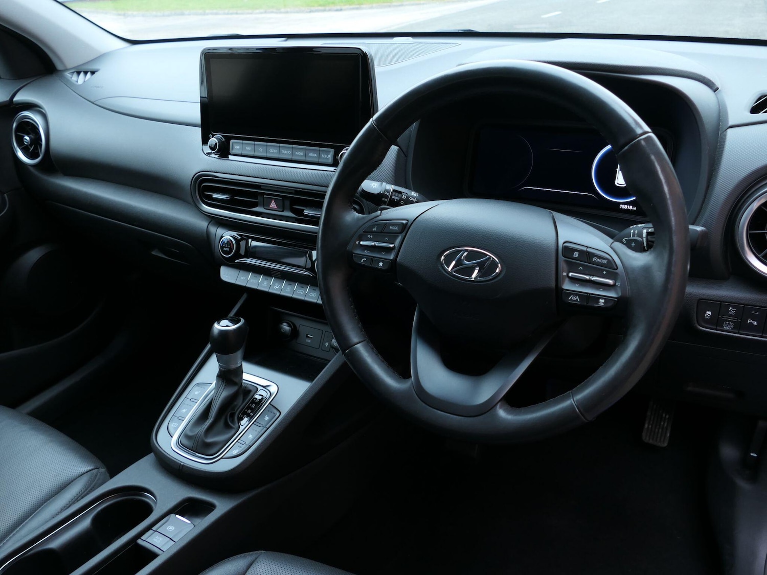 Used Hyundai KONA 2022 for sale - 77091923: Photo 2