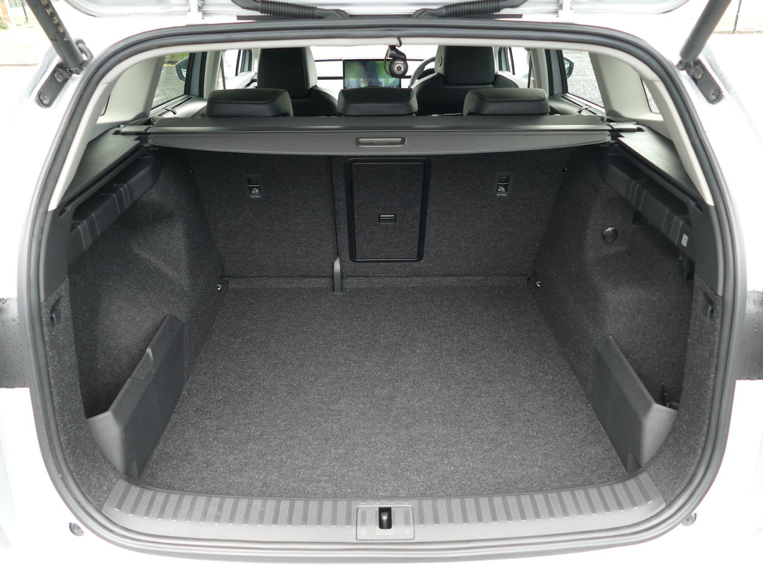 Used Skoda Enyaq 2025 for sale - 76512364: Photo 32