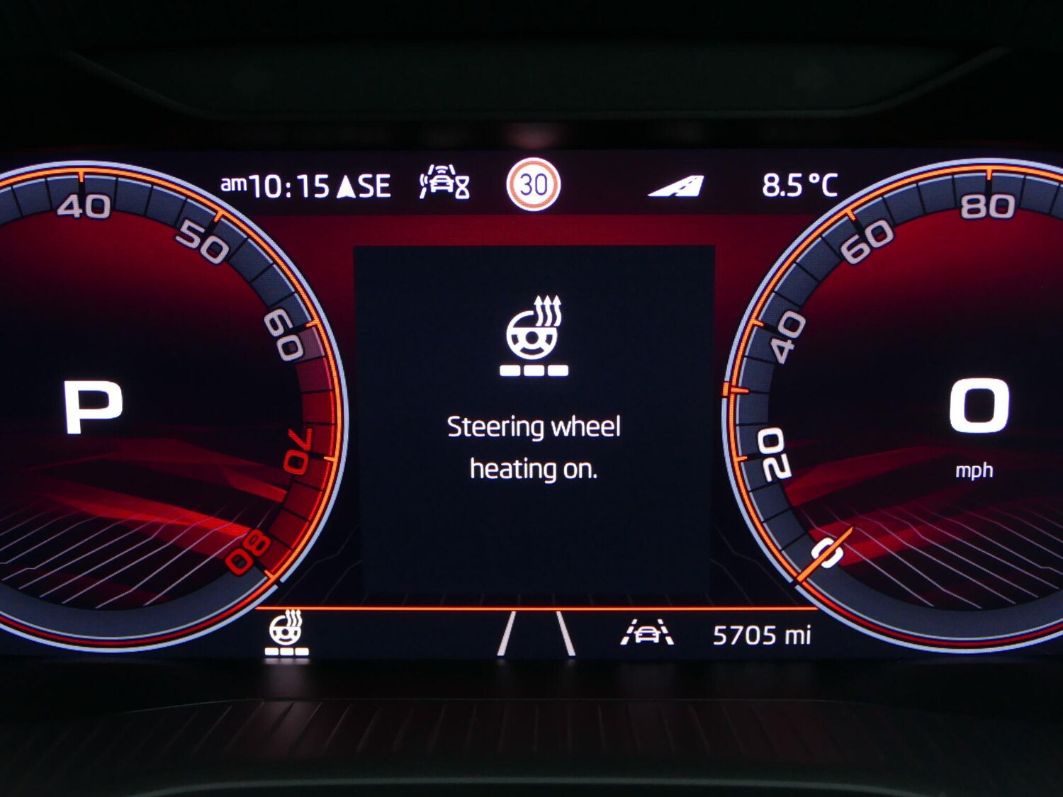 Used Skoda Karoq 2025 for sale - 76953372: Photo 17