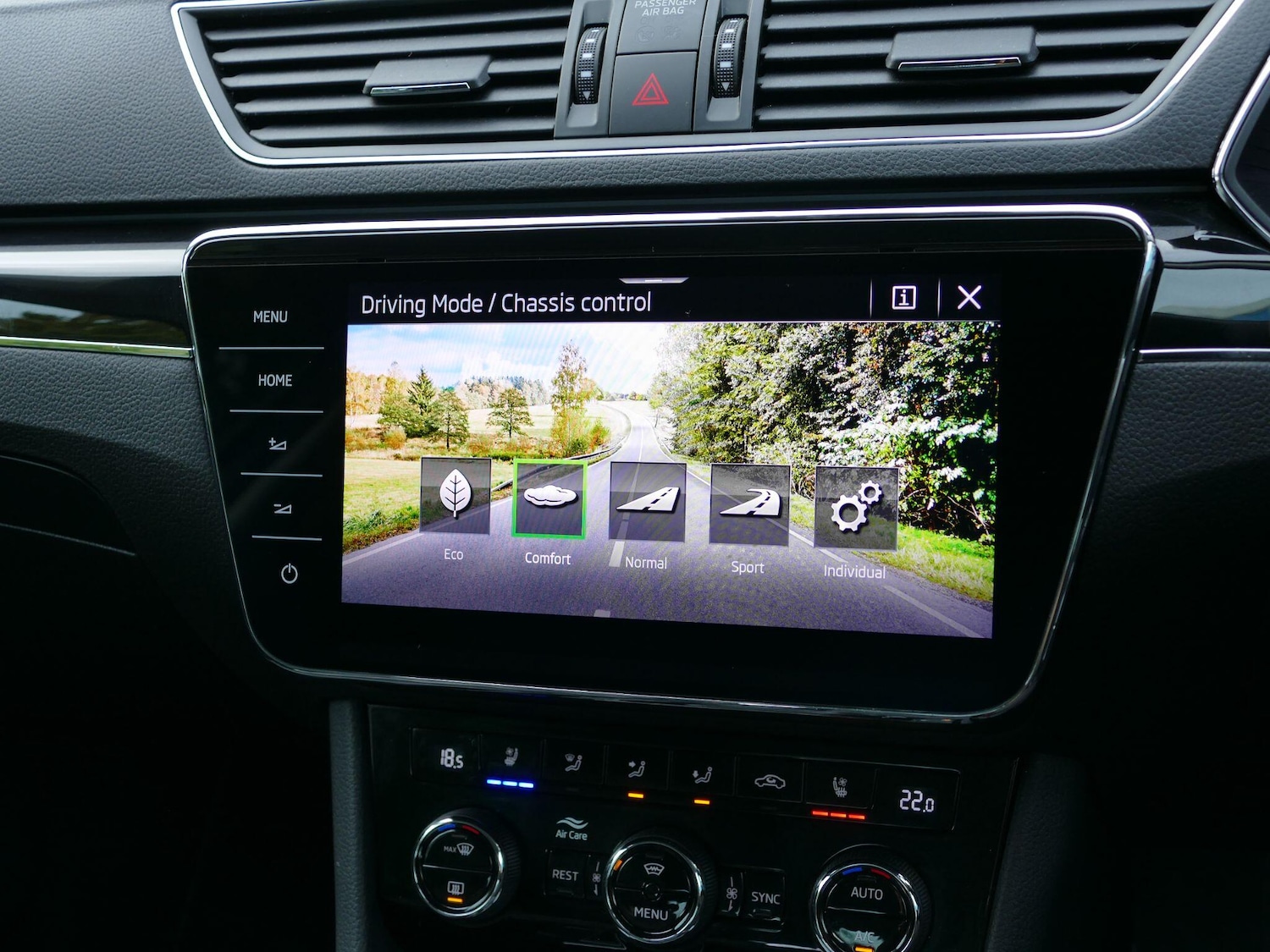 Used Skoda Superb 2024 for sale - 76988160: Photo 32