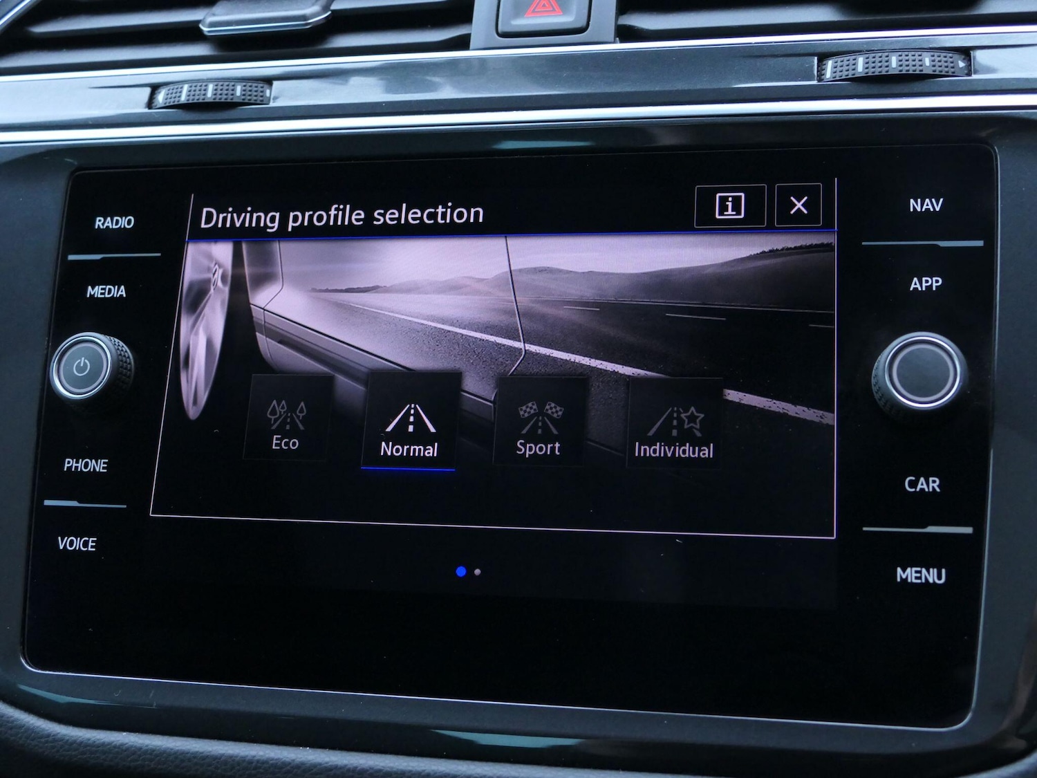 Used Volkswagen Tiguan 2023 for sale - 76993151: Photo 33