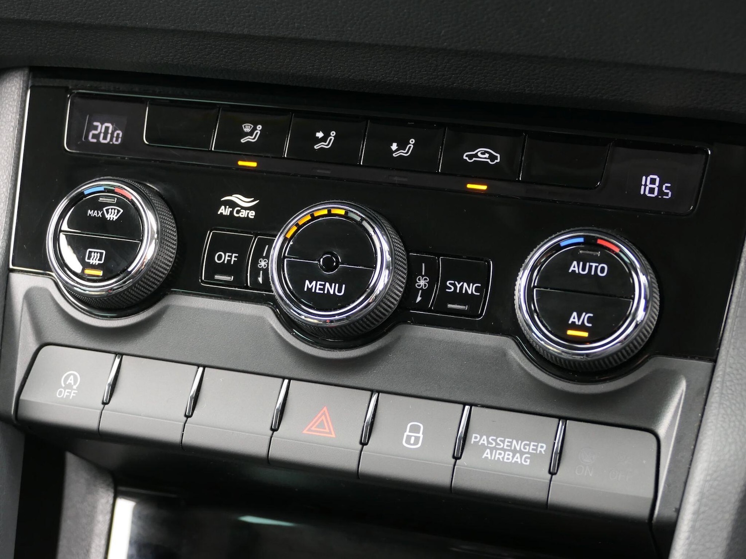 Used Skoda Karoq 2024 for sale - 76800843: Photo 10