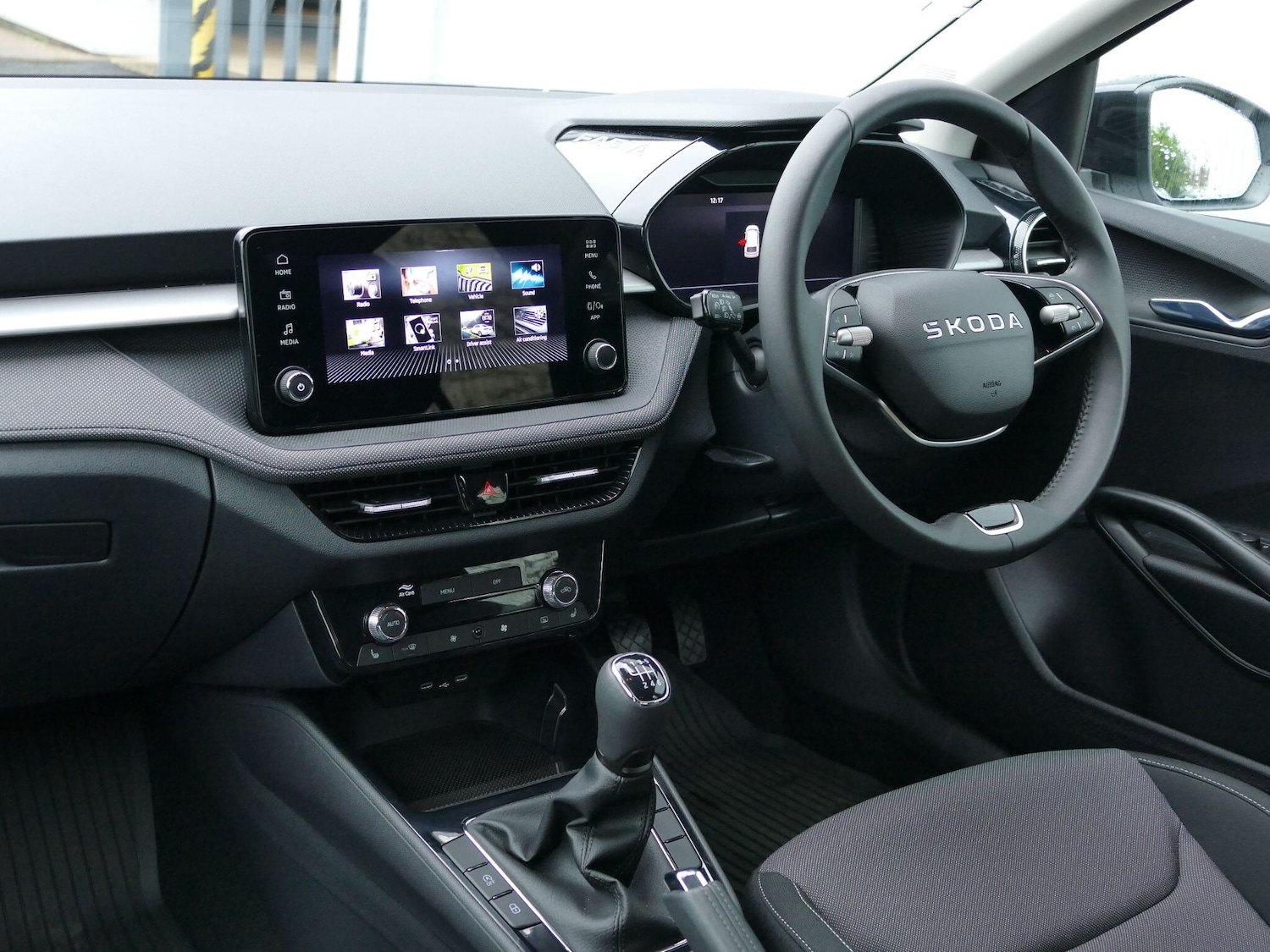 Used Skoda Fabia 2025 for sale - 76727837: Photo 2