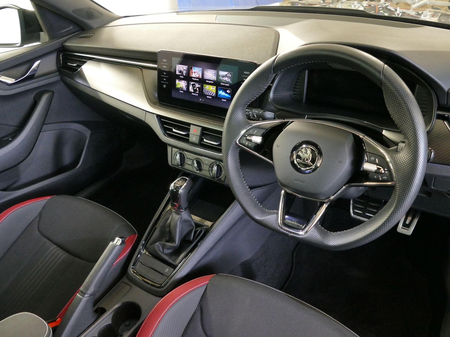 Used Skoda Kamiq 2023 for sale - 76772273: Photo 2