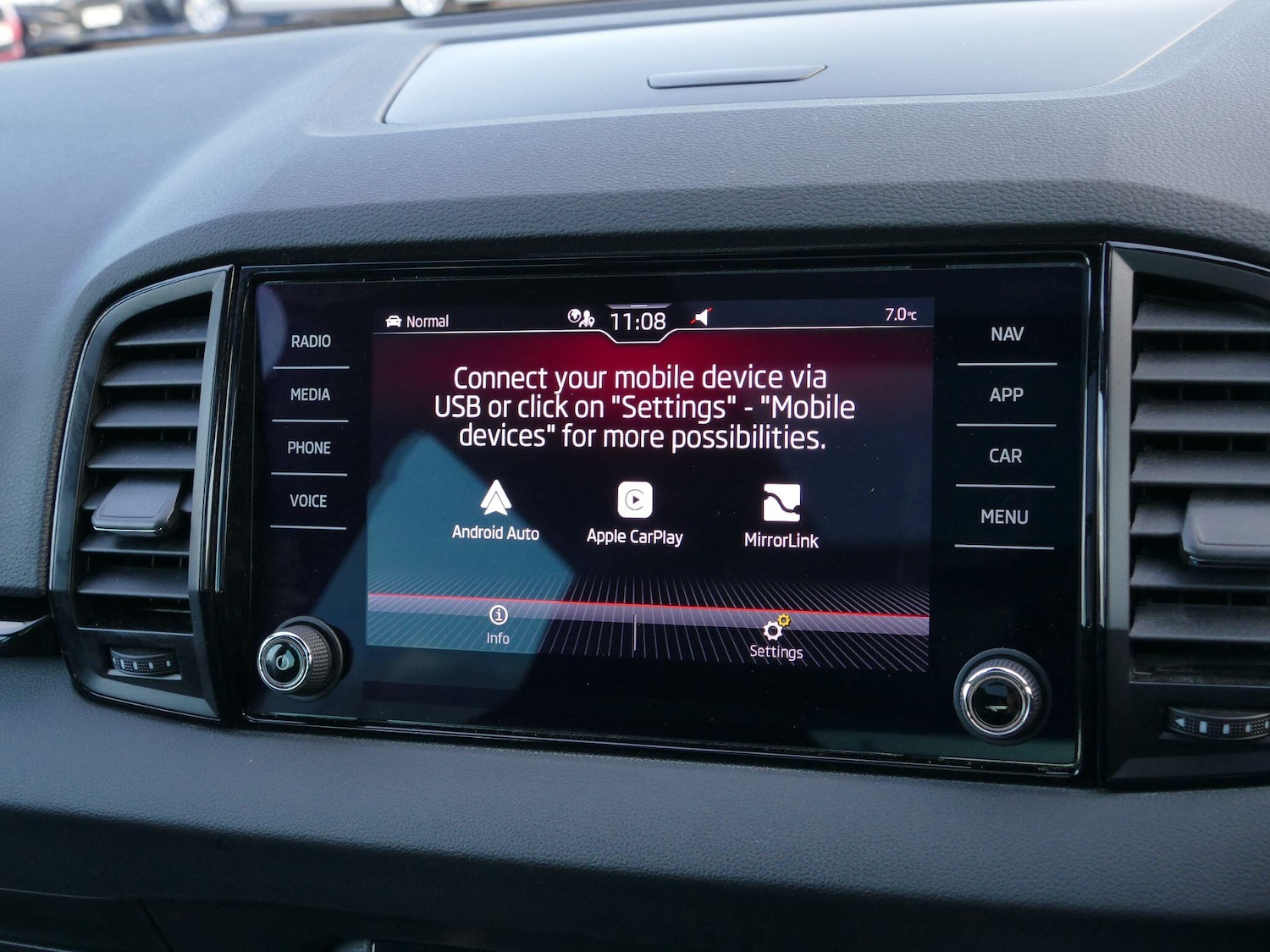 Used Skoda Karoq 2023 for sale - 77131986: Photo 25