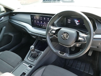 Used Skoda Octavia 2021 for sale - 76360544: Photo
