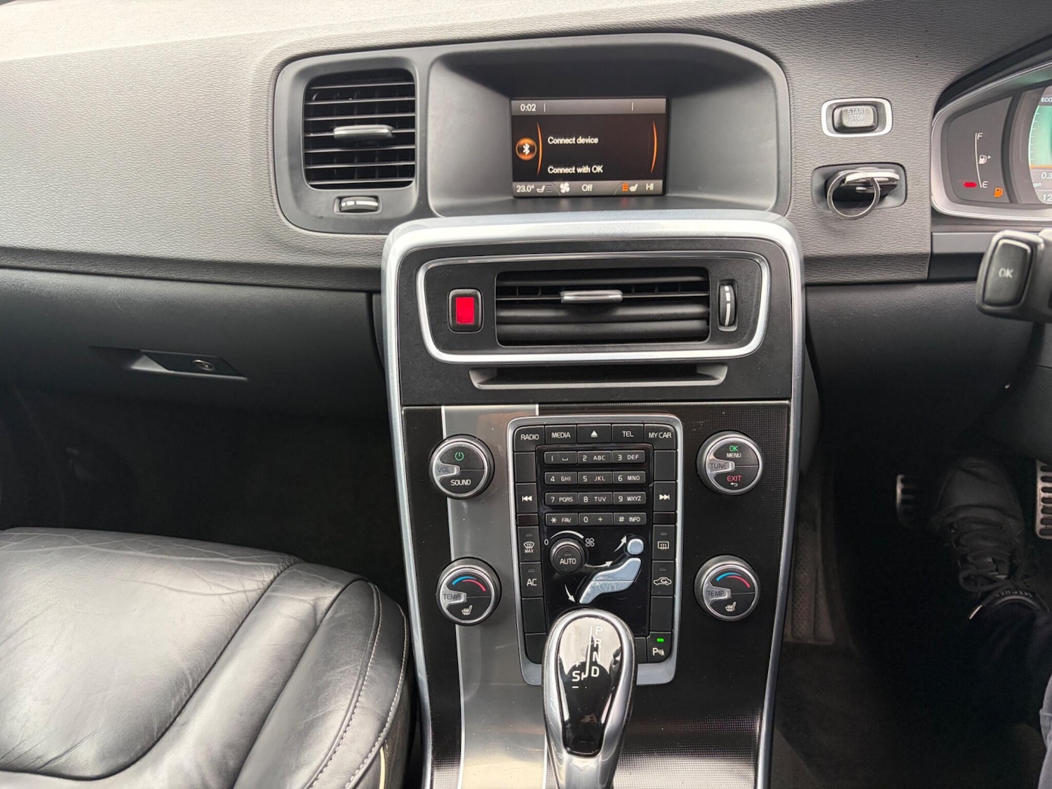 Used Volvo S60 2014 for sale - 77926019: Photo 7