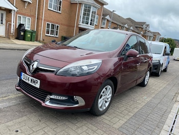 Used Renault Grand Scenic 2014 for sale - 79464444: Photo