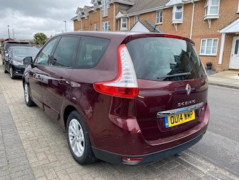 Used Renault Grand Scenic 2014 for sale - 79464444: Photo