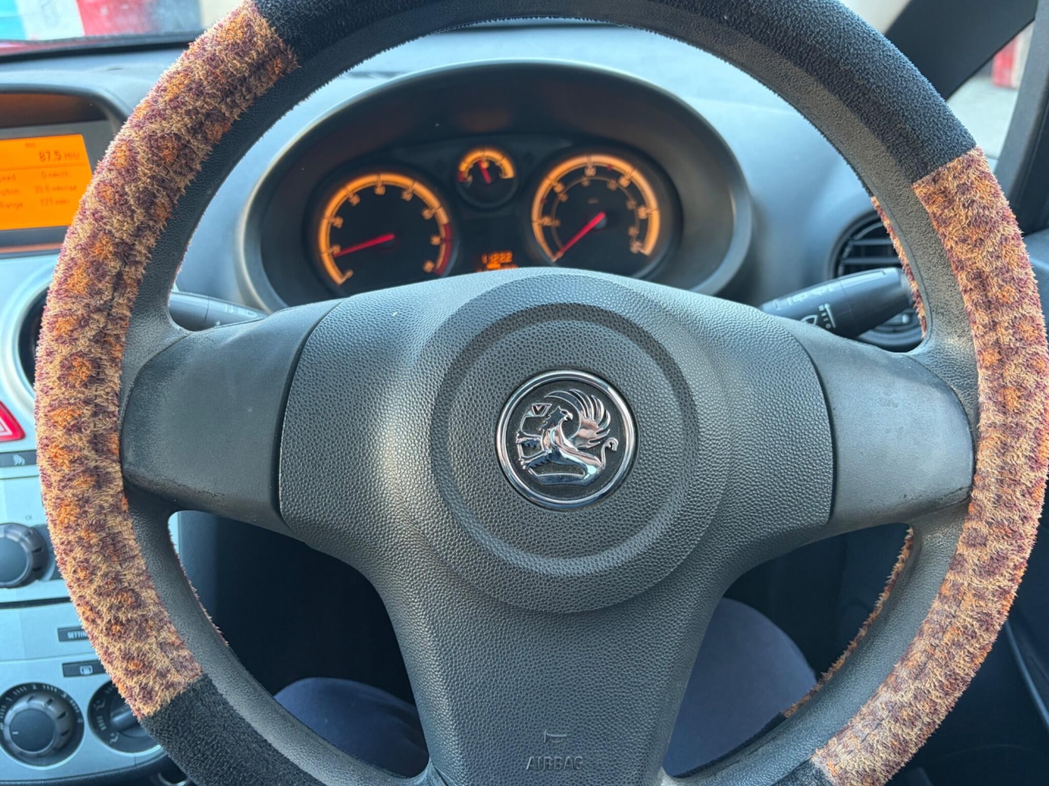 Used Vauxhall Corsa 2011 for sale - 77978113: Photo 6