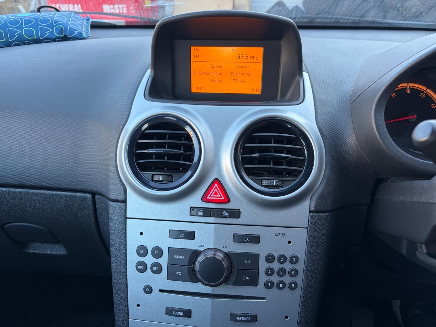 Used Vauxhall Corsa 2011 for sale - 77978113: Photo 7