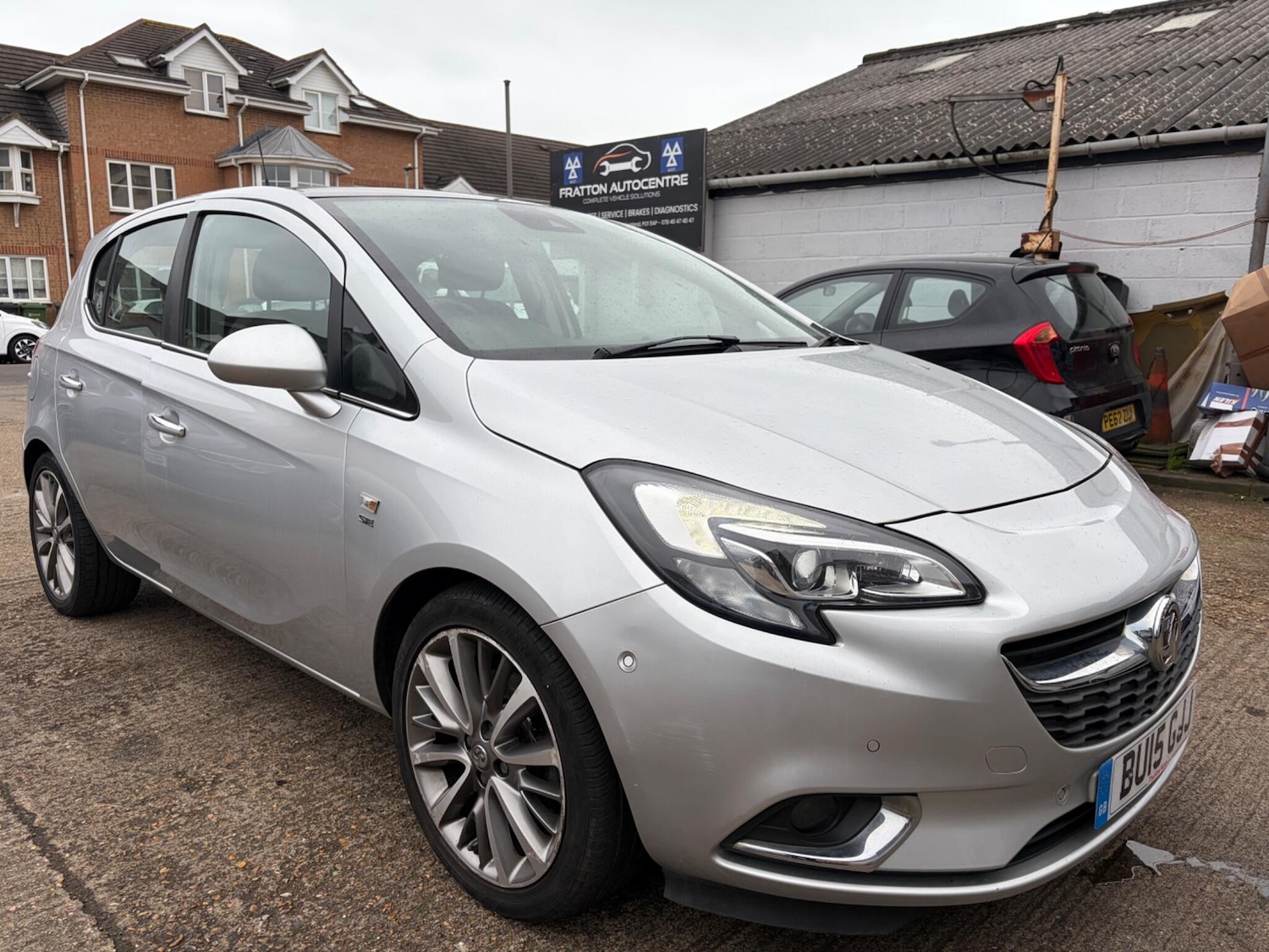 Used Vauxhall Corsa 2015 for sale - 78020209: Photo 2