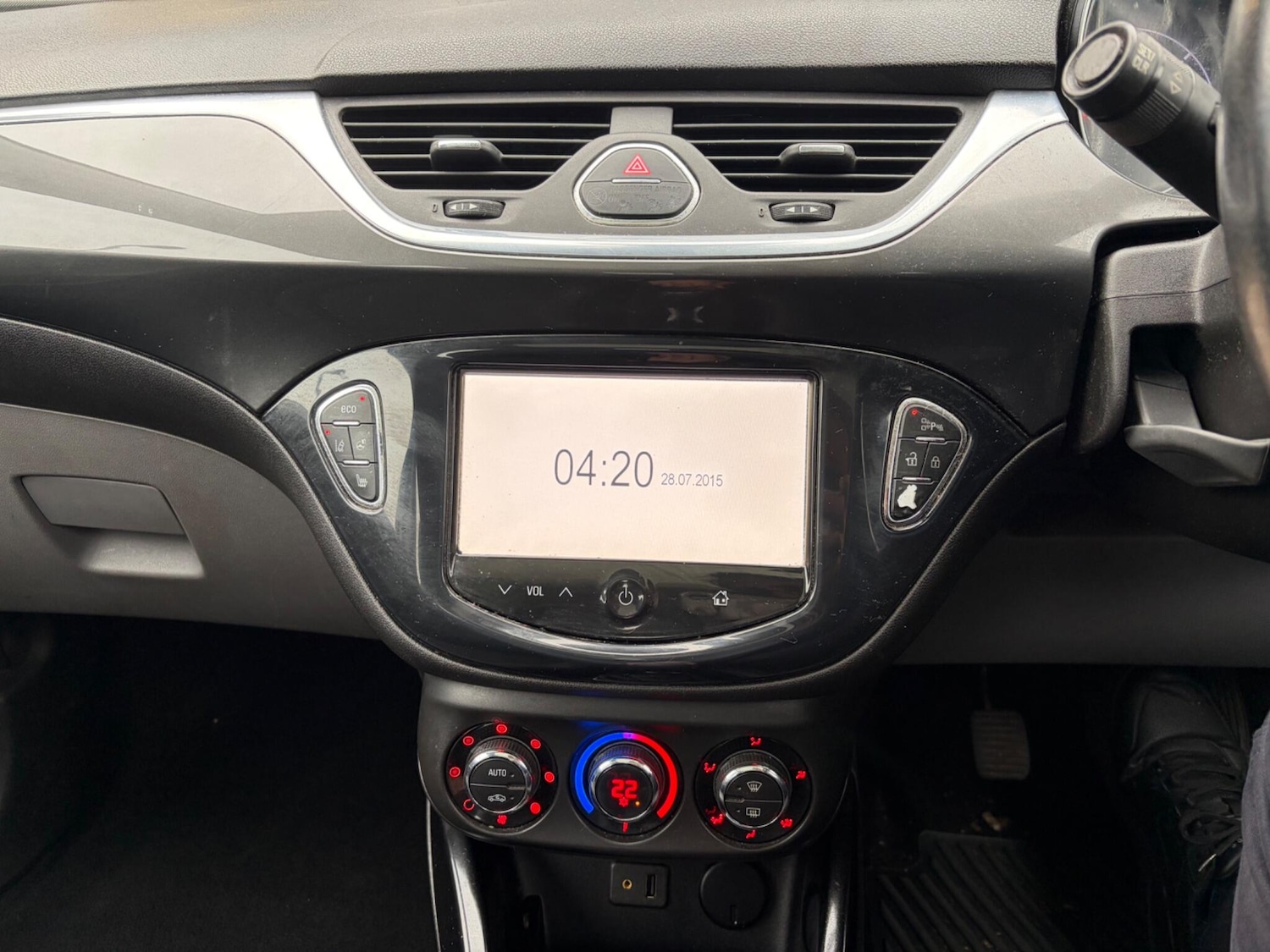 Used Vauxhall Corsa 2015 for sale - 78020209: Photo 8