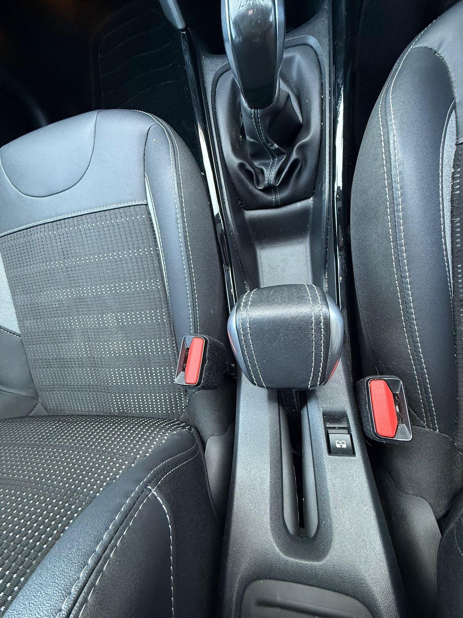 Used Peugeot 2008 2018 for sale - 77469404: Photo 12