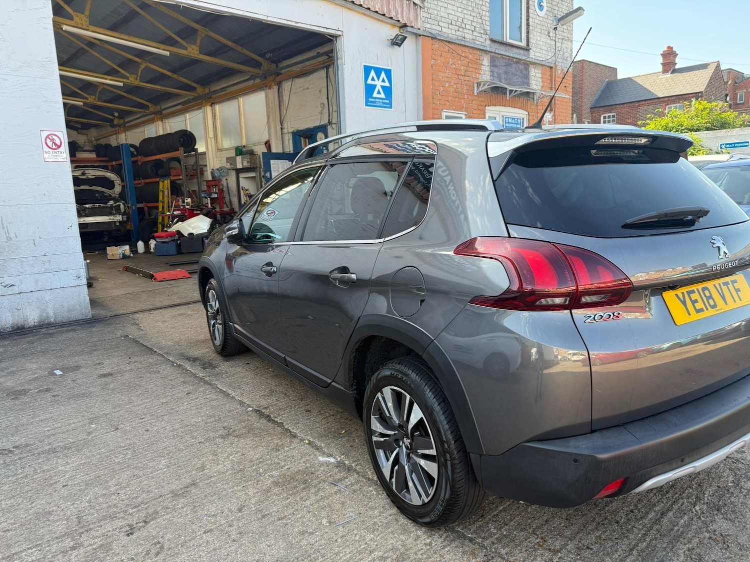 Used Peugeot 2008 2018 for sale - 77469404: Photo 4