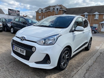Used Hyundai i10 2017 for sale - 79349365: Photo