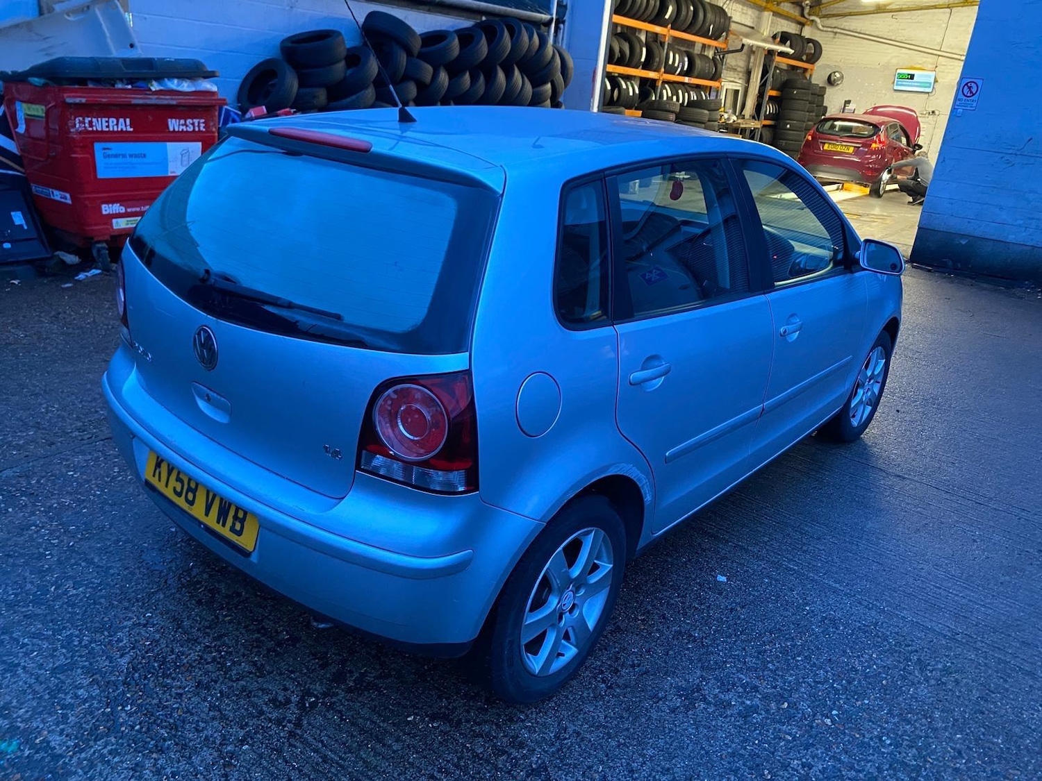 Used Volkswagen Polo 2008 for sale - 77469069: Photo 4