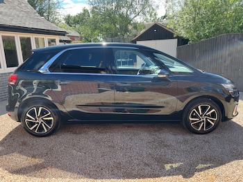 Used Citroen C4 Picasso 2017 for sale - 78791937: Photo