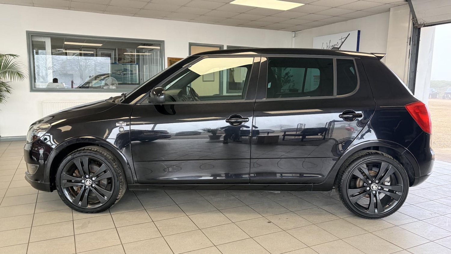 Used Skoda Fabia 2014 for sale - 77983695: Photo 2