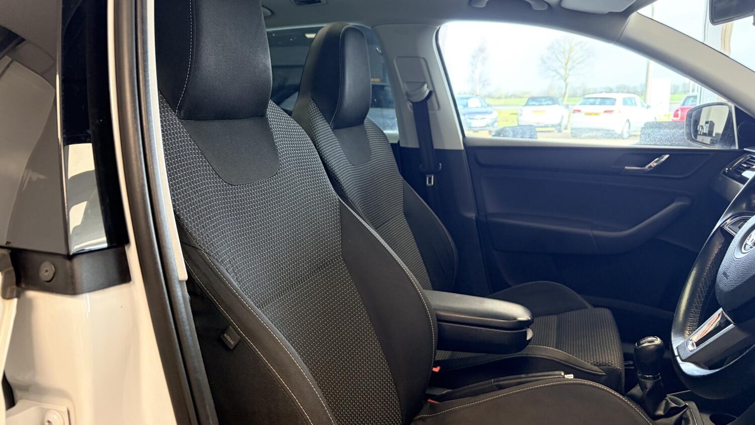 Used Skoda Rapid Spaceback 2014 for sale - 77691088: Photo 15