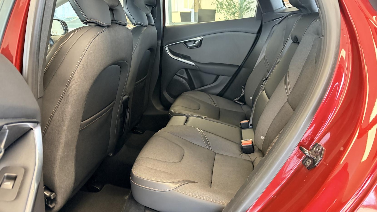 Used Volvo V40 2012 for sale - 77804027: Photo 26