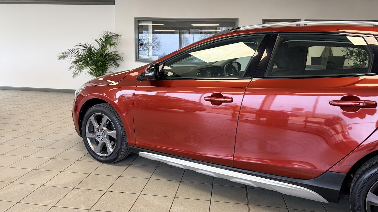 Used Volvo V40 2012 for sale - 77804027: Photo 3