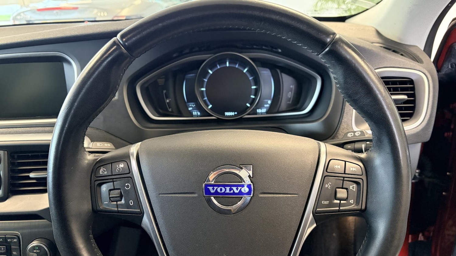 Used Volvo V40 2012 for sale - 77804027: Photo 36