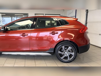 Used Volvo V40 2012 for sale - 77804027: Photo