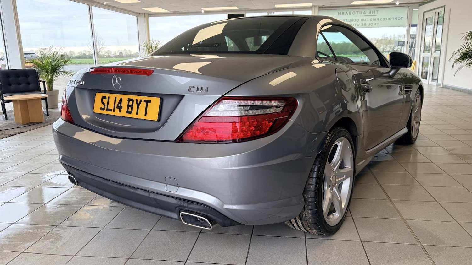 Used Mercedes-Benz SLK 2014 for sale - 78090897: Photo 17