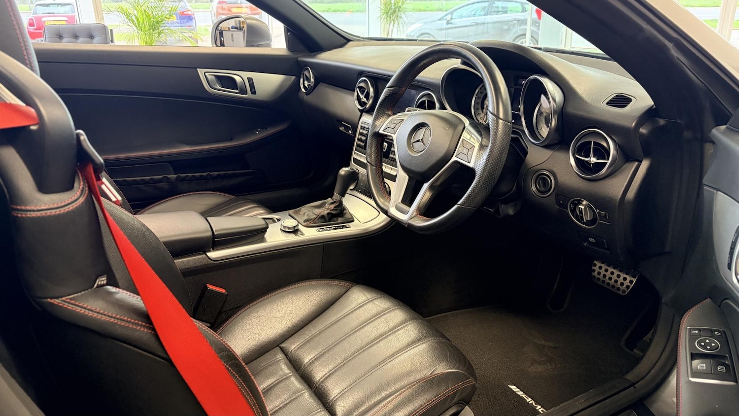 Used Mercedes-Benz SLK 2014 for sale - 78090897: Photo 18