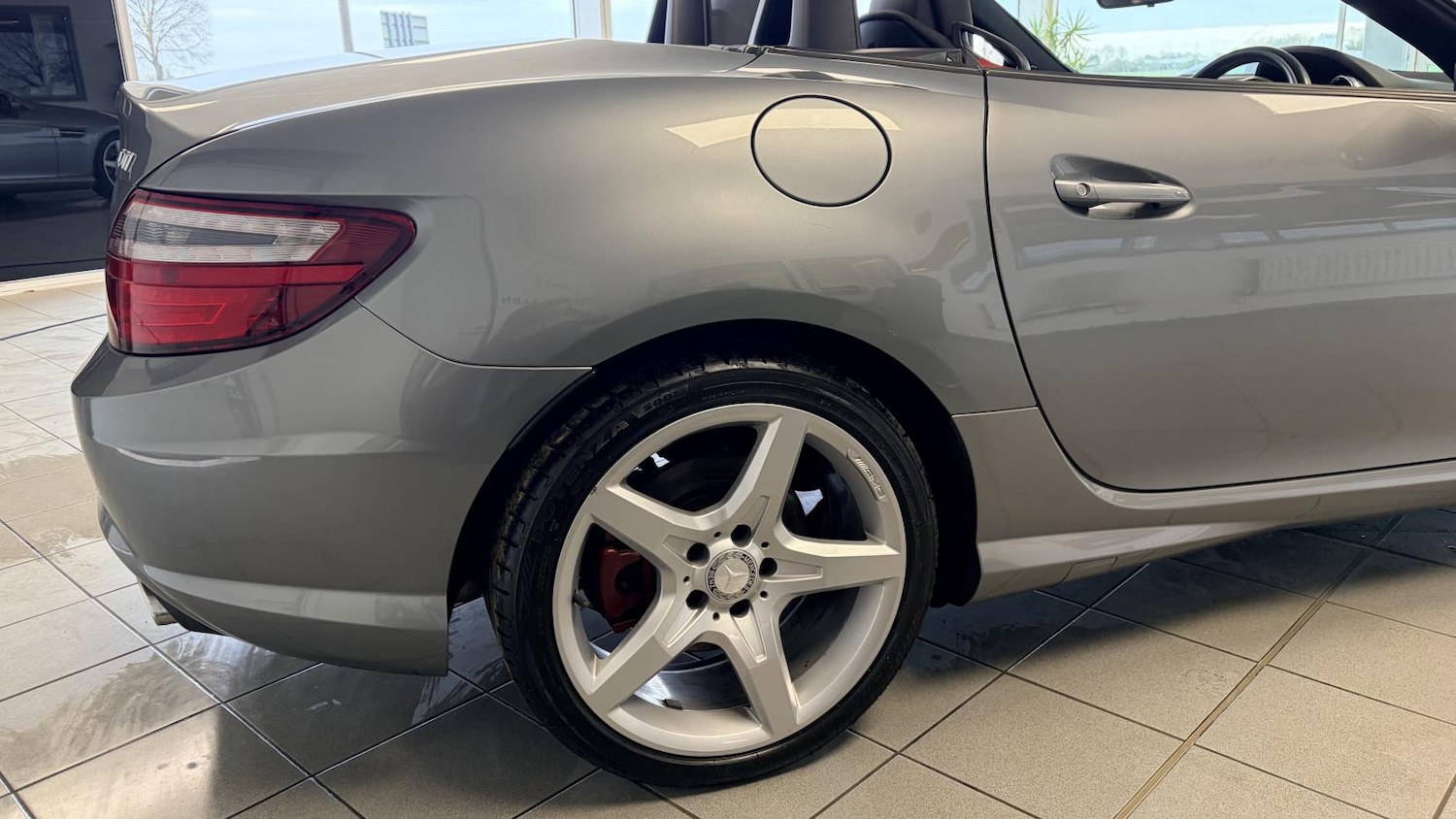 Used Mercedes-Benz SLK 2014 for sale - 78090897: Photo 9