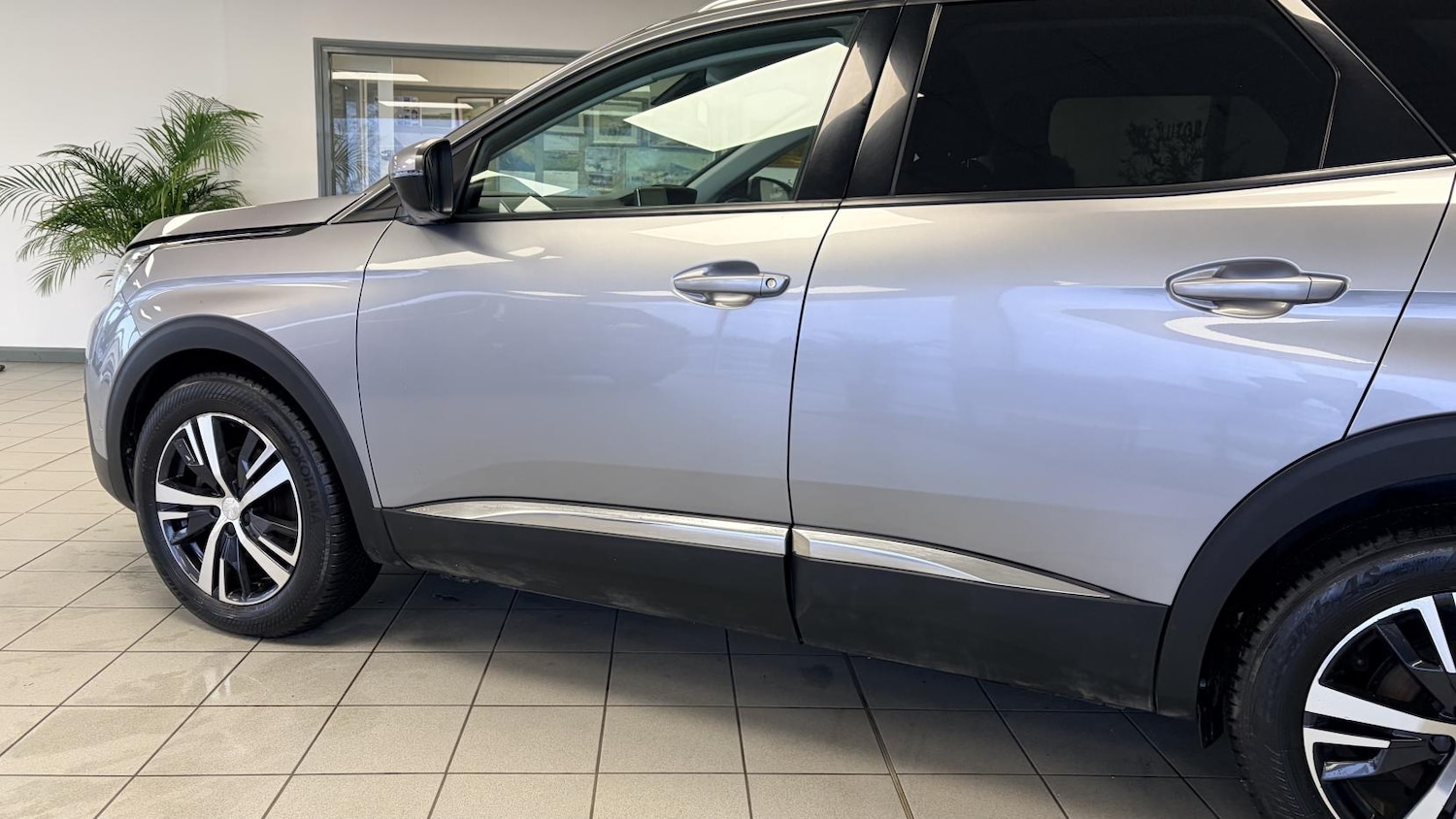 Used Peugeot 3008 2019 for sale - 77613154: Photo 3