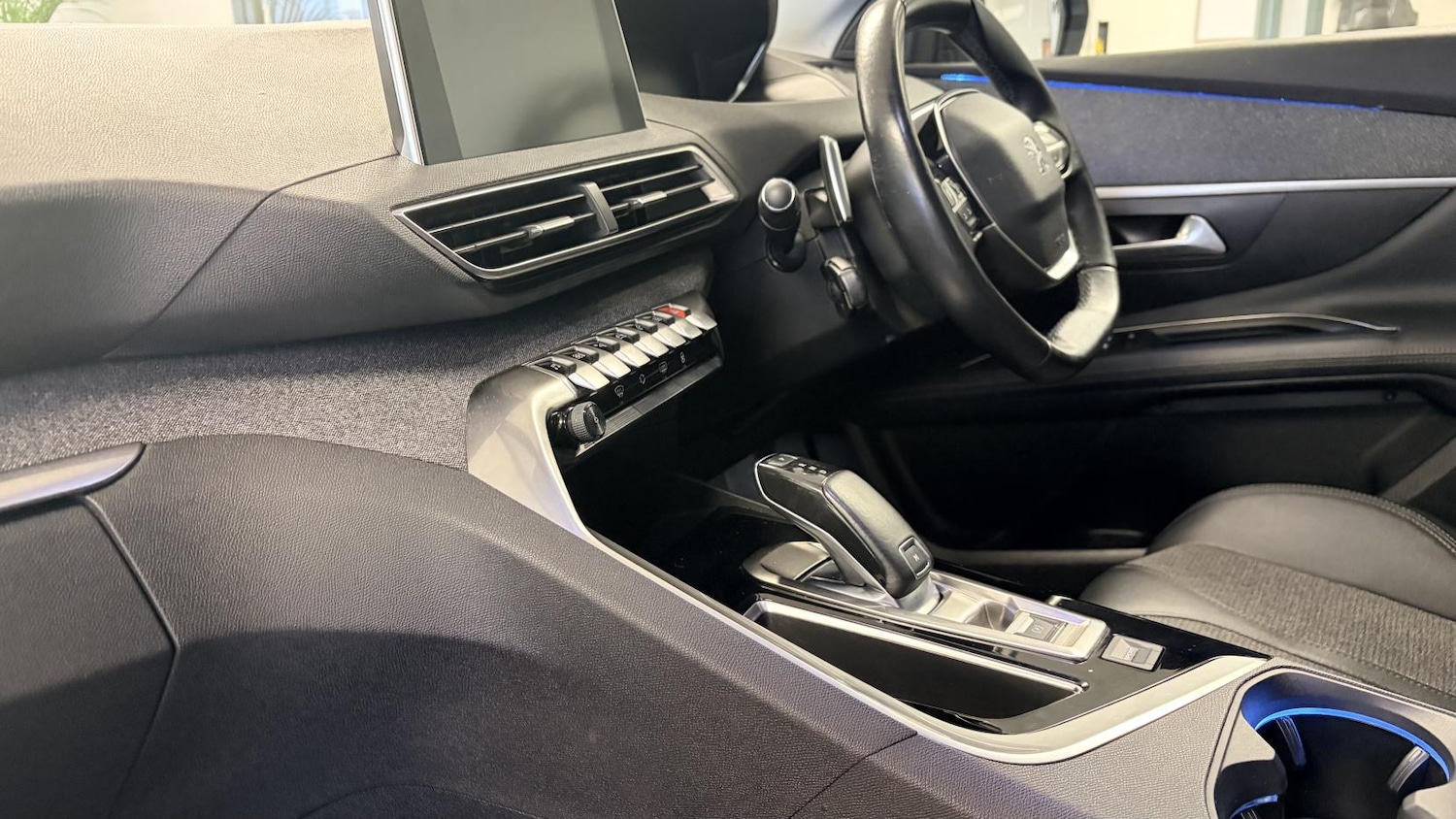 Used Peugeot 3008 2019 for sale - 77613154: Photo 32