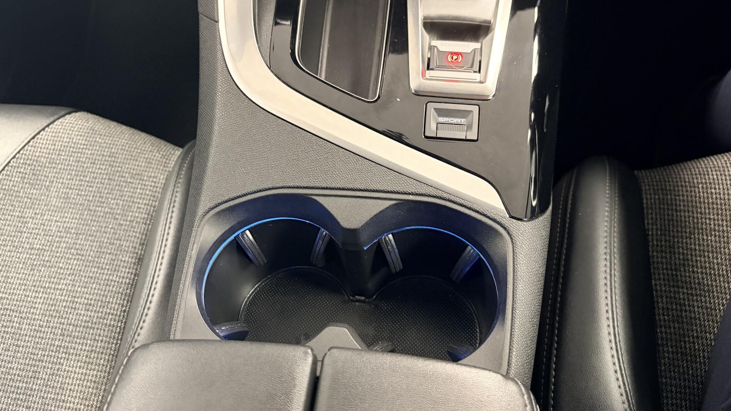 Used Peugeot 3008 2019 for sale - 77613154: Photo 41