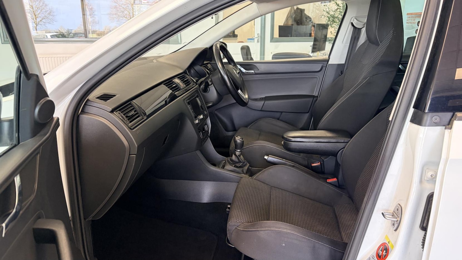 Used Skoda Rapid Spaceback 2014 for sale - 77640934: Photo 25