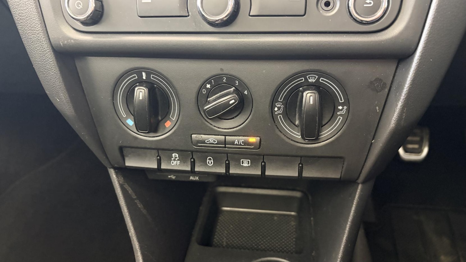 Used Skoda Rapid Spaceback 2014 for sale - 77640934: Photo 31