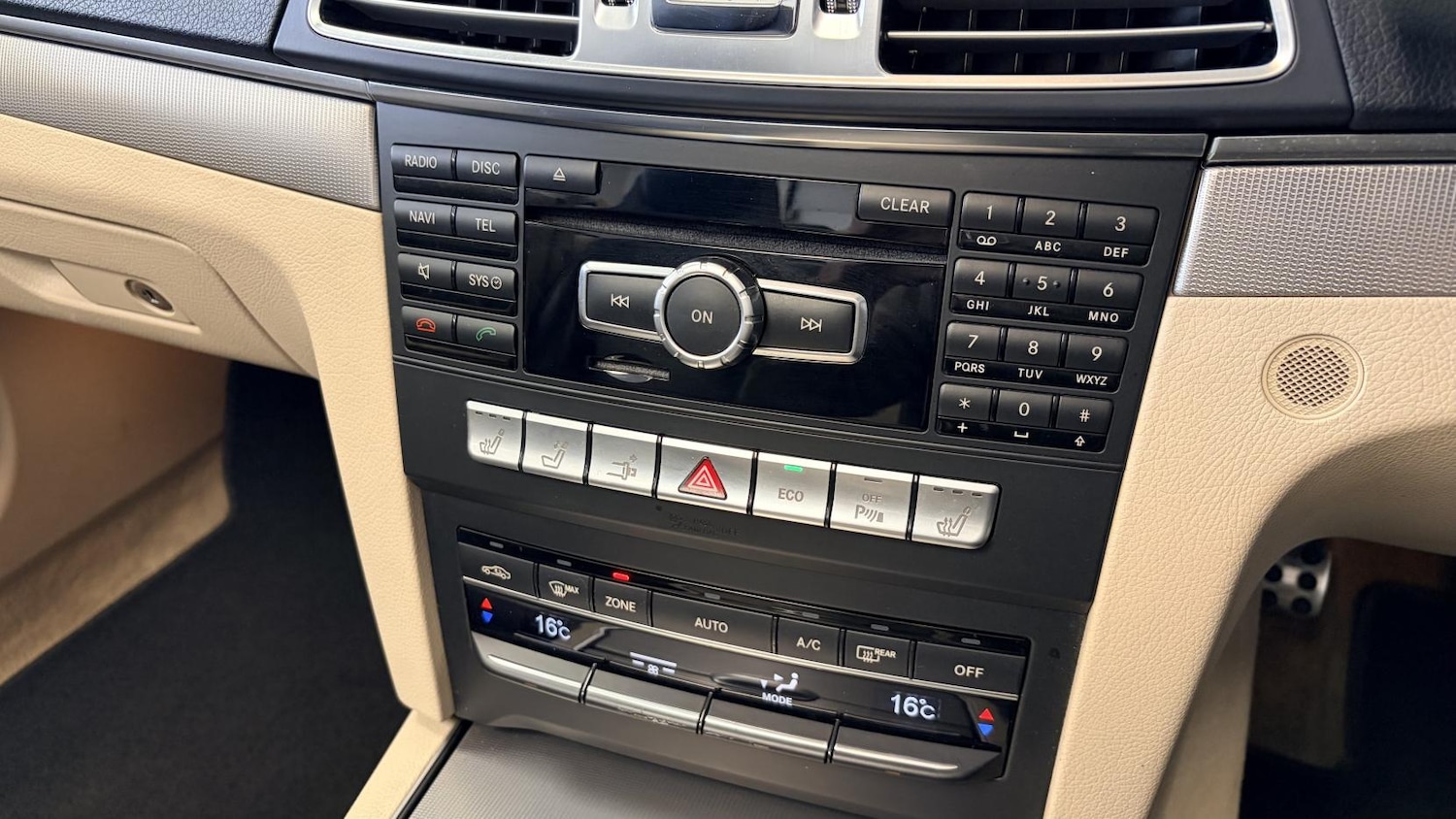 Used Mercedes-Benz E Class 2014 for sale - 78014803: Photo 34