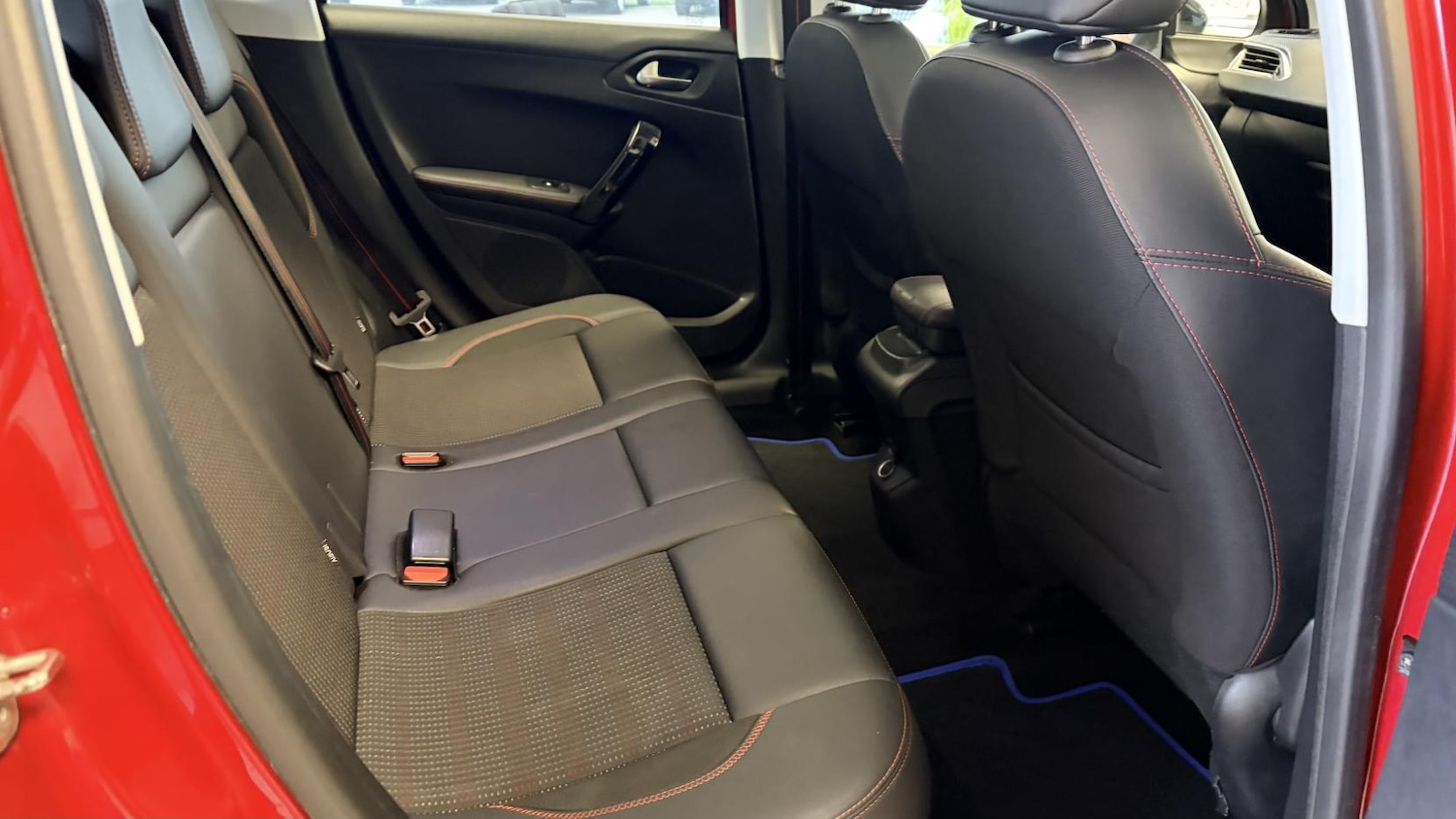 Used Peugeot 2008 2017 for sale - 77742777: Photo 18