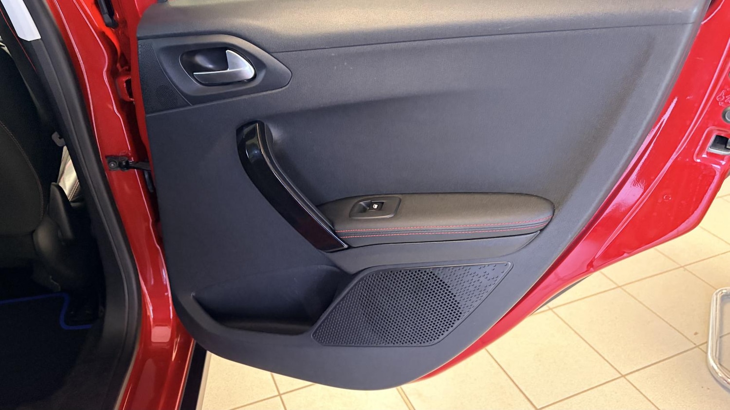 Used Peugeot 2008 2017 for sale - 77742777: Photo 20