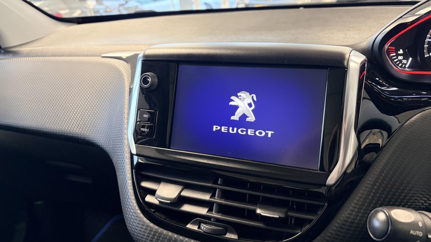 Used Peugeot 2008 2017 for sale - 77742777: Photo 30