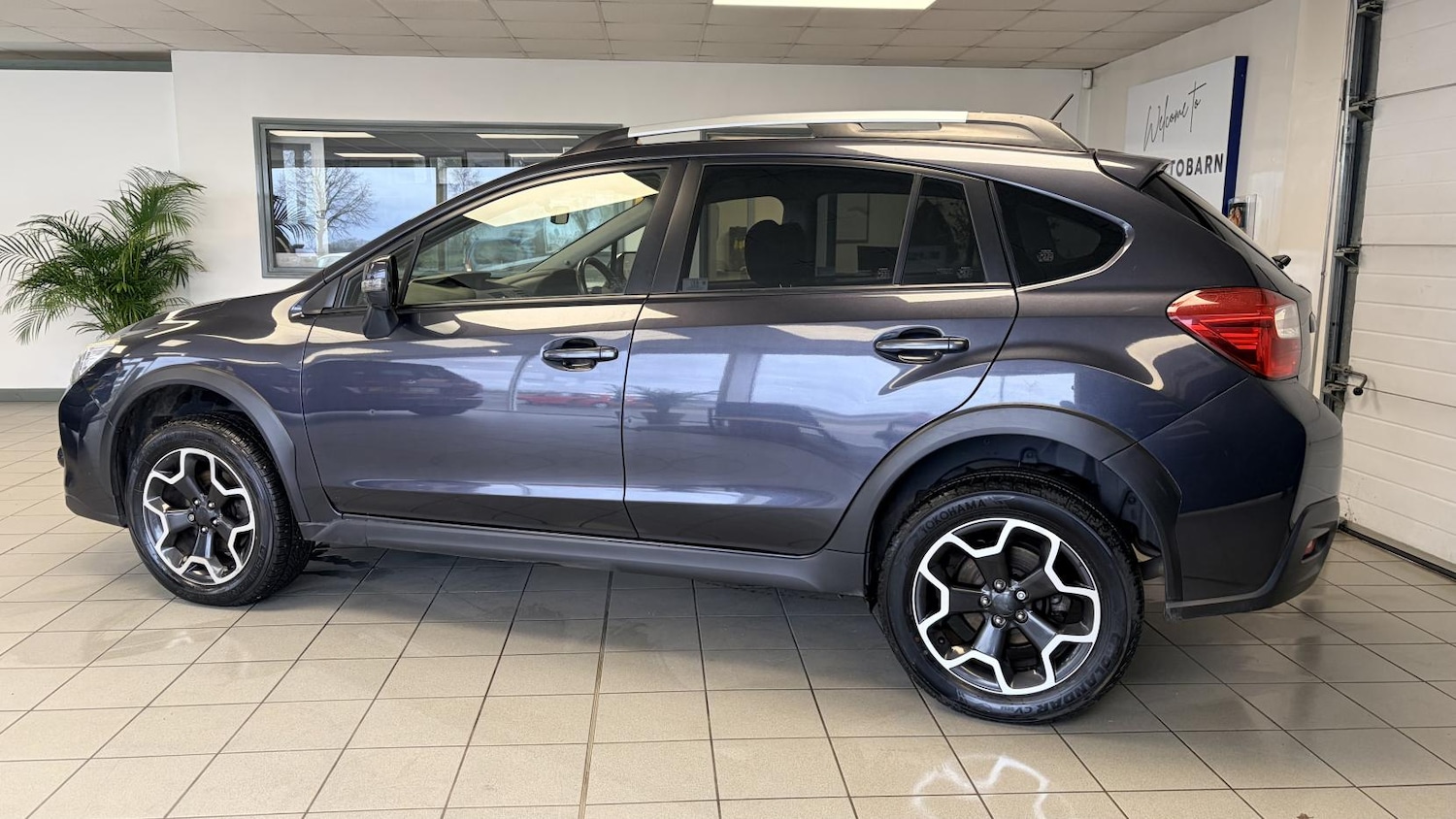 Used Subaru XV 2014 for sale - 77613136: Photo 2