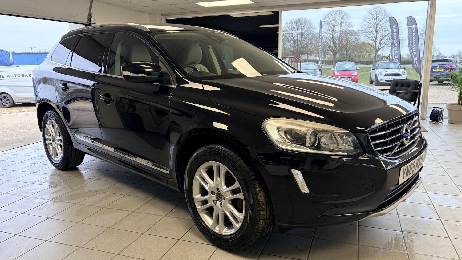 Used Volvo XC60 2015 for sale - 77848291: Photo 11