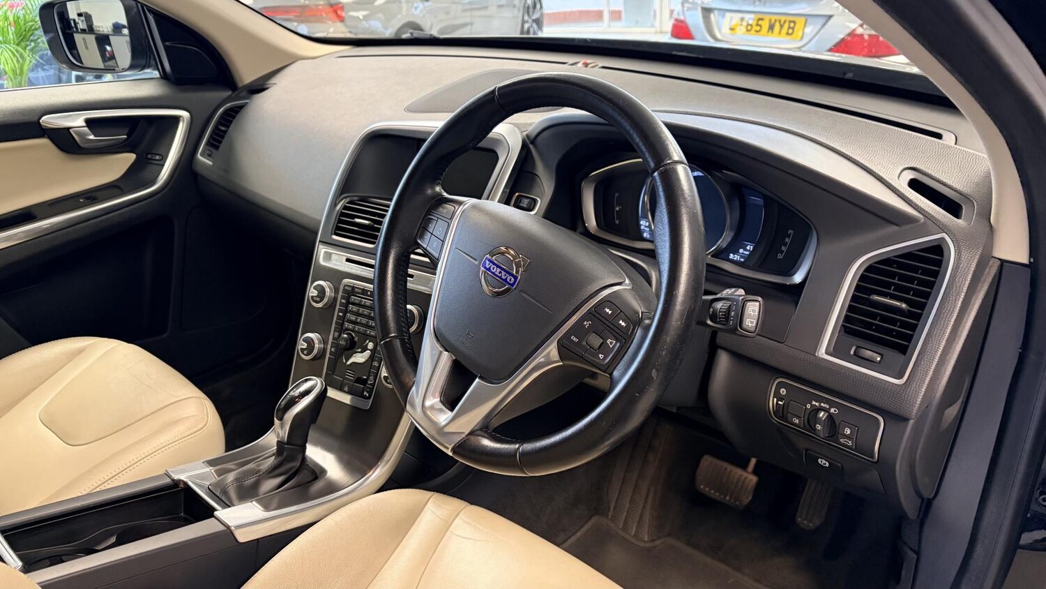 Used Volvo XC60 2015 for sale - 77848291: Photo 14