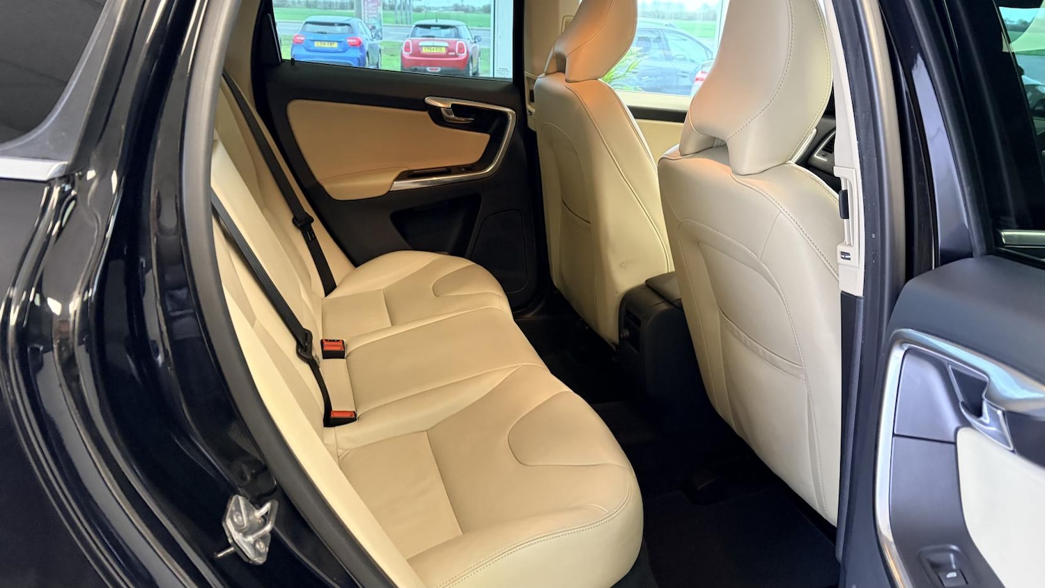 Used Volvo XC60 2015 for sale - 77848291: Photo 18