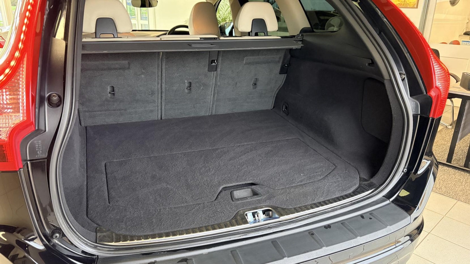 Used Volvo XC60 2015 for sale - 77848291: Photo 23