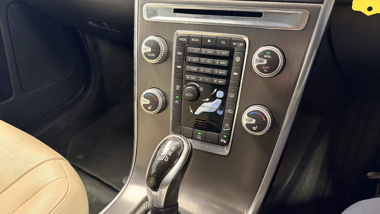 Used Volvo XC60 2015 for sale - 77848291: Photo 39