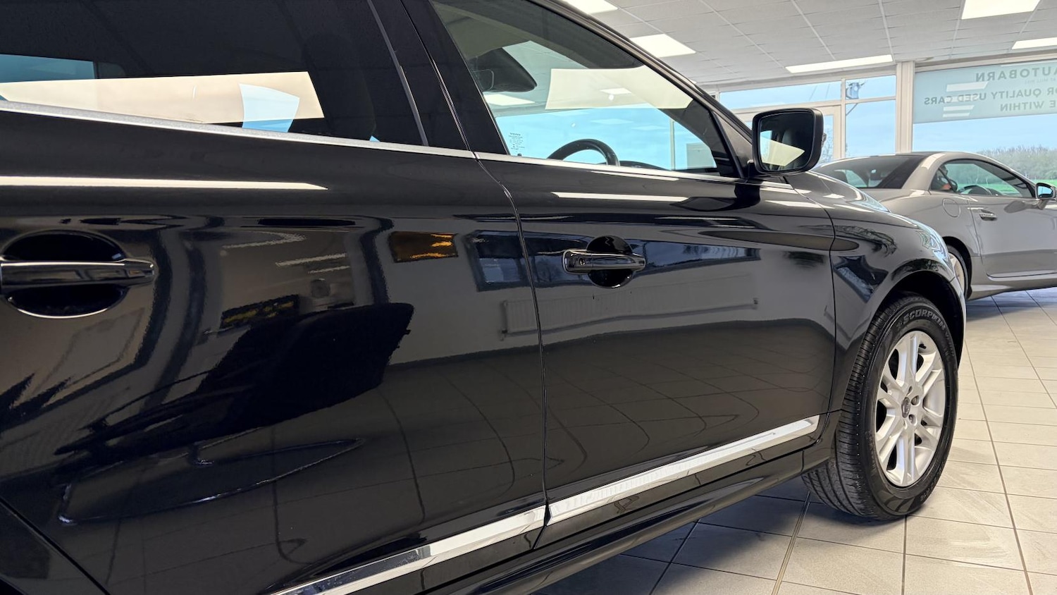 Used Volvo XC60 2015 for sale - 77848291: Photo 9