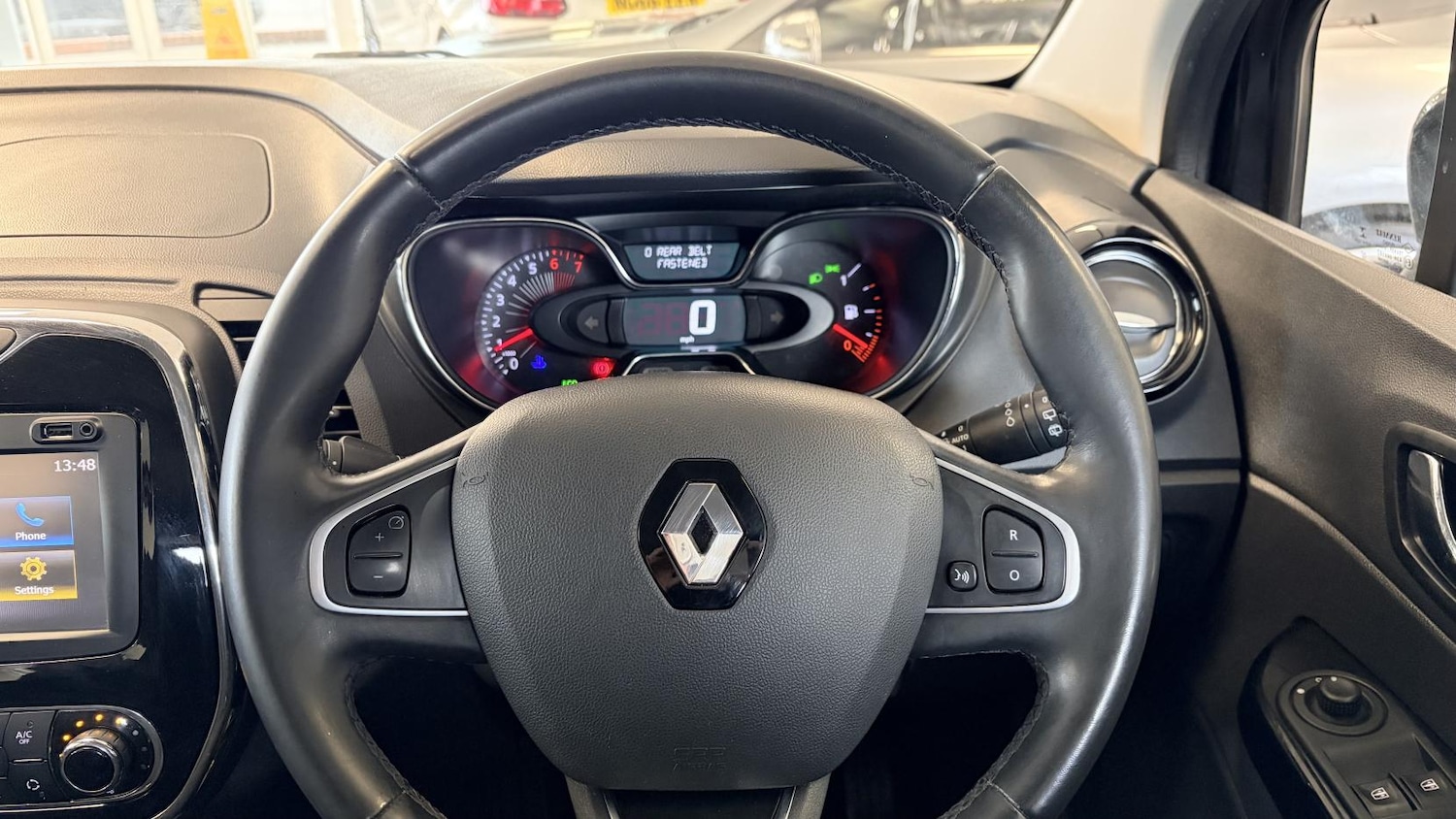 Used Renault Captur 2017 for sale - 77679064: Photo 32