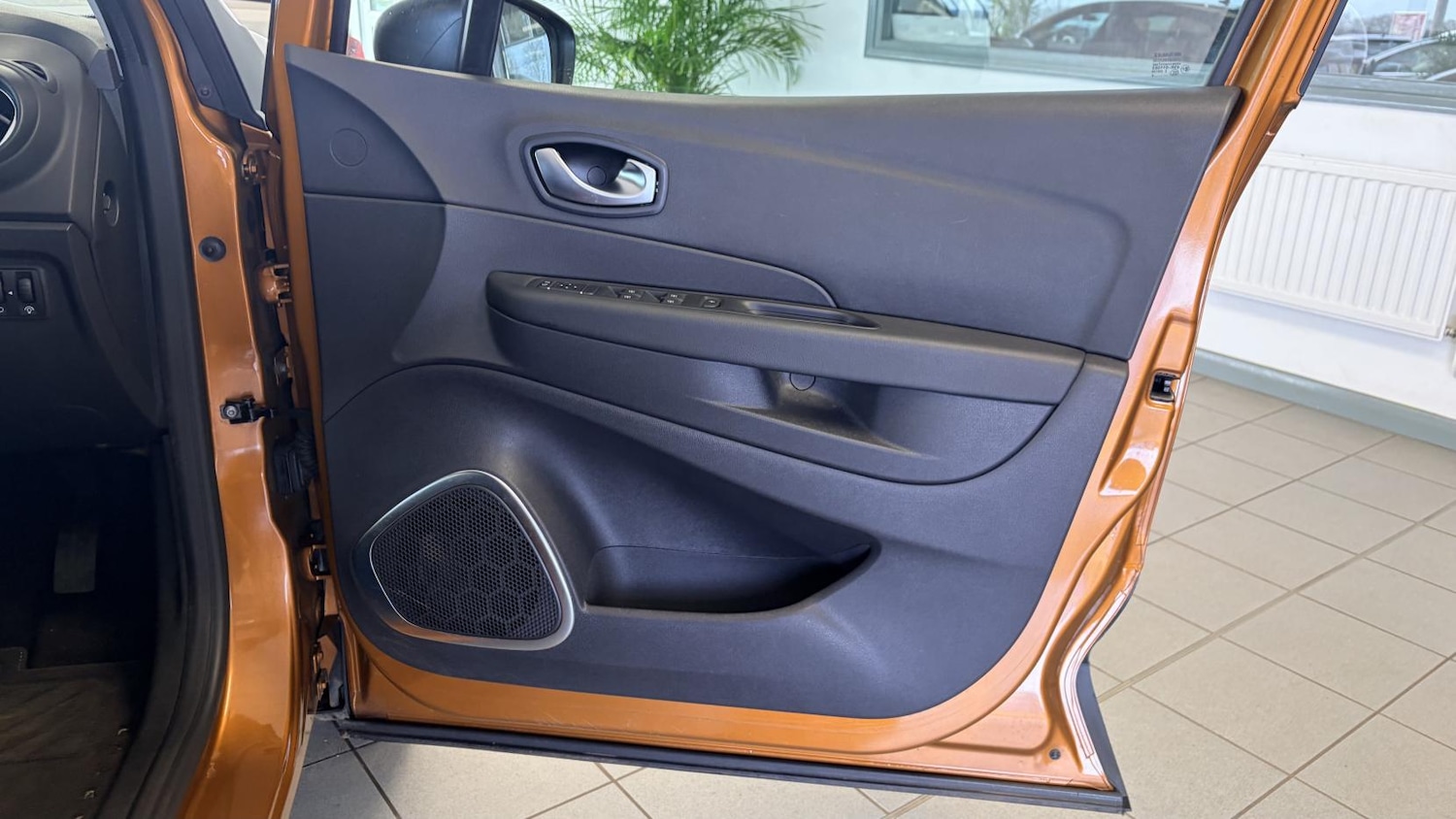 Used Renault Captur 2018 for sale - 77650001: Photo 12